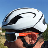 Air resistant bicycle helmet