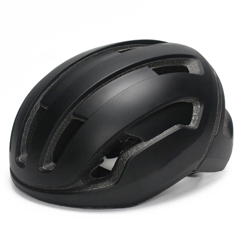 Air resistant bicycle helmet