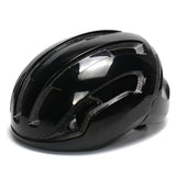 Air resistant bicycle helmet