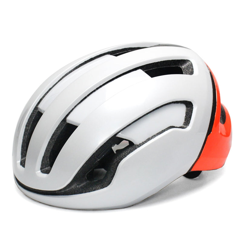 Air resistant bicycle helmet